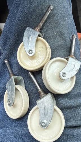 Lot vintage casters - vintage,